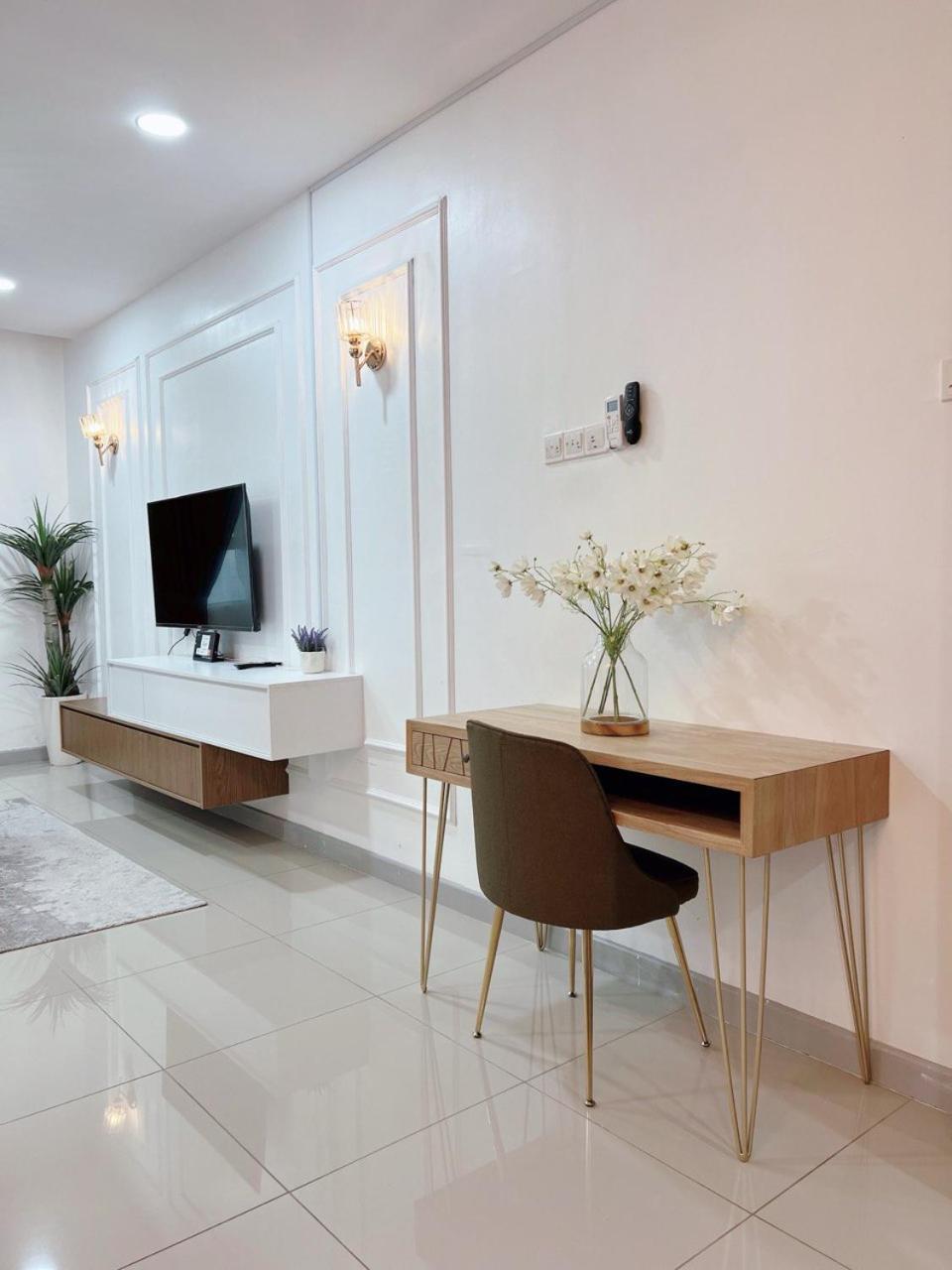 D'ciella Homes- Sea View, Drawbridge & Ktcc Mall